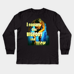 Copy of Quotes Funny Aesthetics I Fought the BIGFOOT and WON Sasquatch Squatchy Monster Hunter Kids Long Sleeve T-Shirt